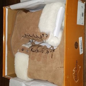 Tan Women's Winter Boots